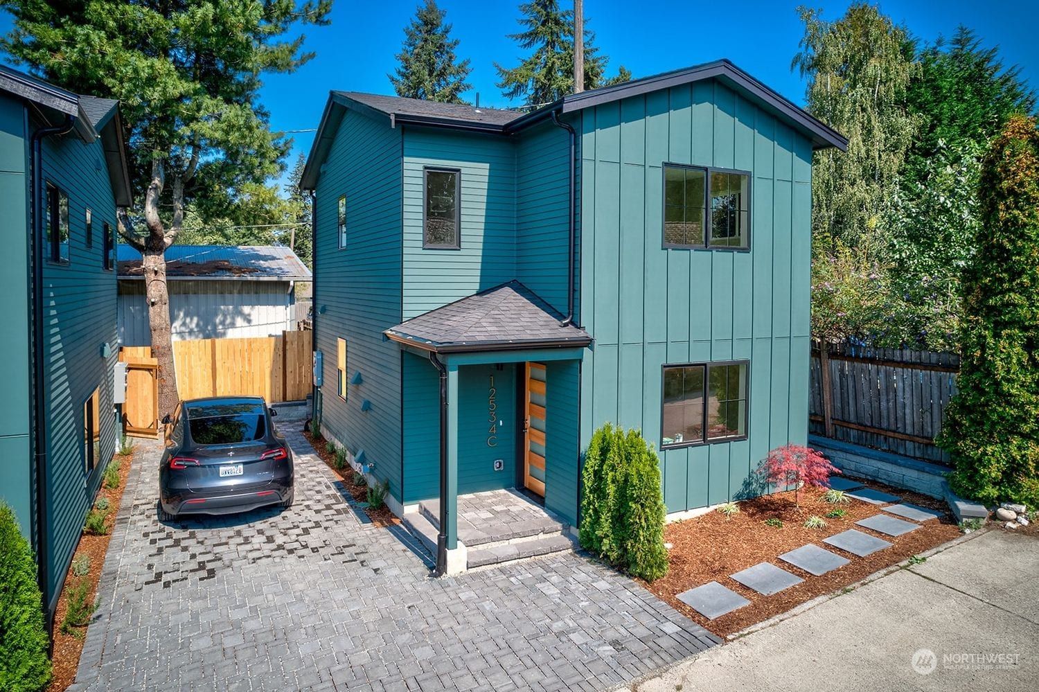 More Seattle Homes in Across Seattle